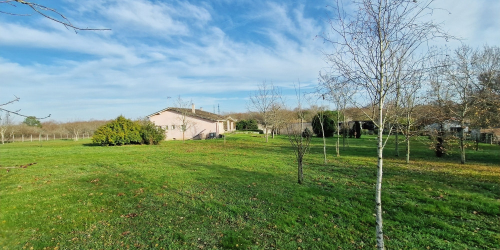 maison à PUGNAC (33710)