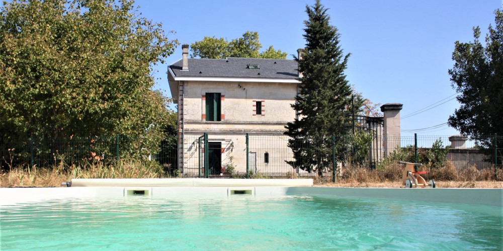 maison à ST DENIS DE PILE (33910)