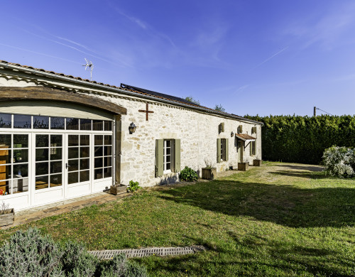 maison  PELLEGRUE
