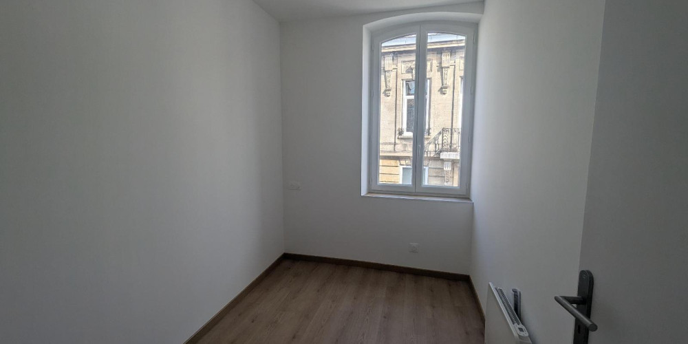 appartement à BORDEAUX (33800)