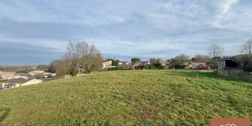 terrain à GENISSAC (33420)