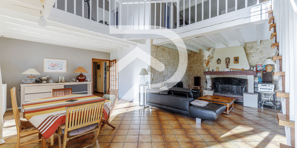 maison à BARON (33750)