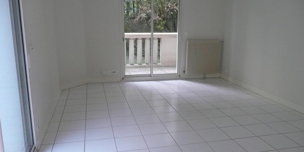 appartement à BORDEAUX (33200)