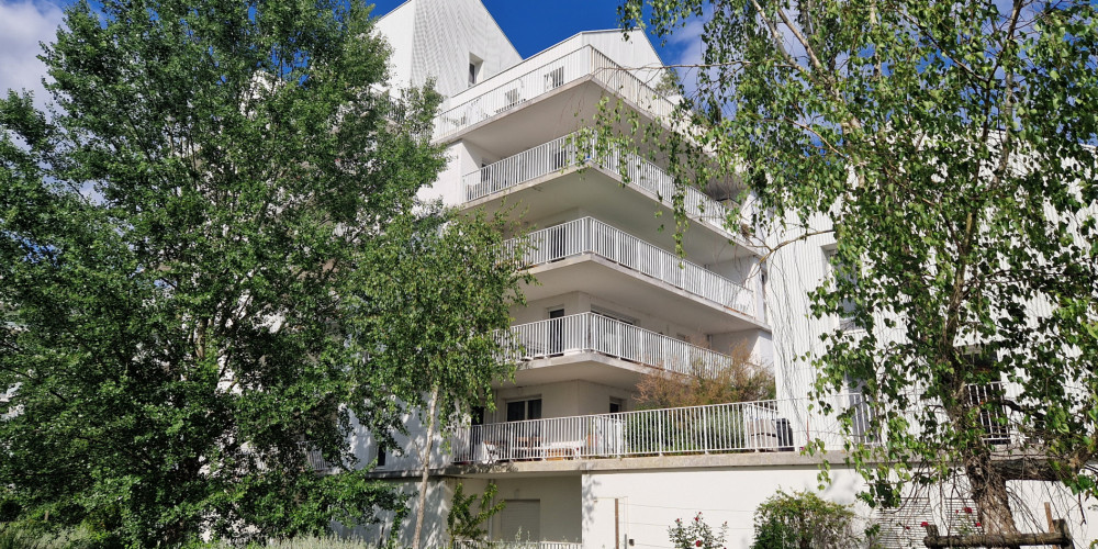 appartement à BORDEAUX (33300)
