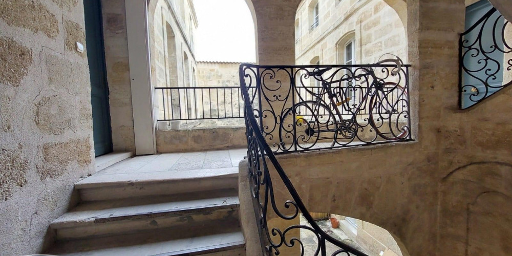 appartement à BORDEAUX (33000)