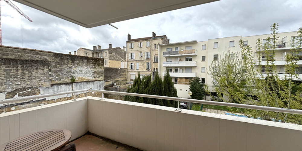 appartement à BORDEAUX (33800)