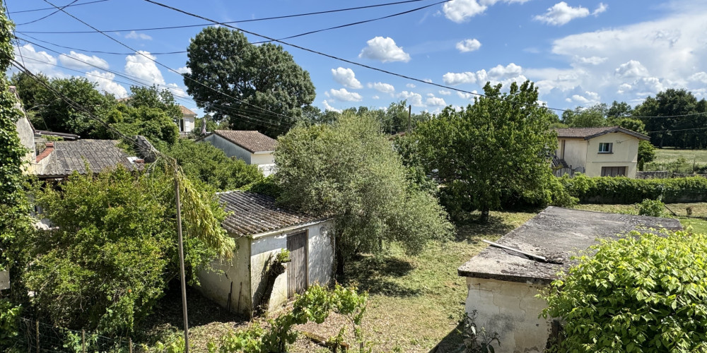 maison à ISLE ST GEORGES (33640)