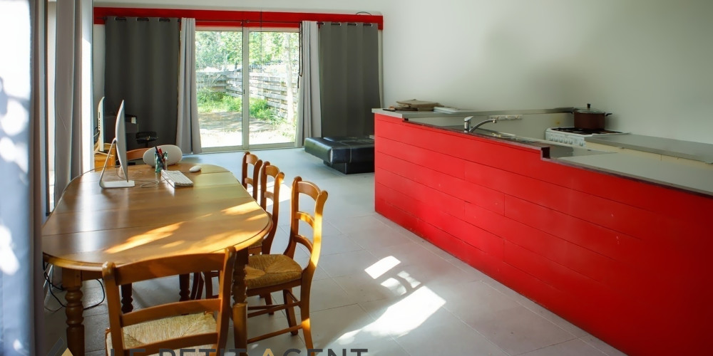 maison à LE BOUSCAT (33110)