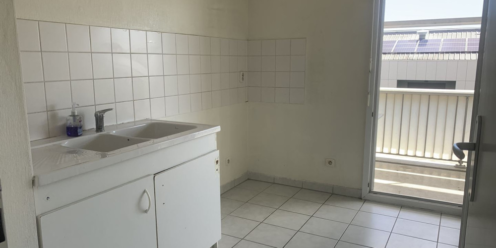 appartement à BORDEAUX (33800)