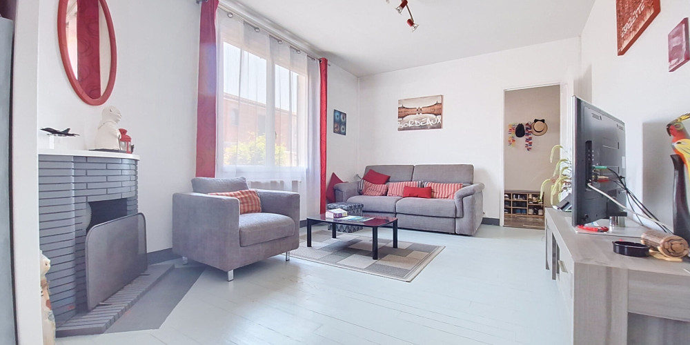 maison à VILLENAVE D ORNON (33140)