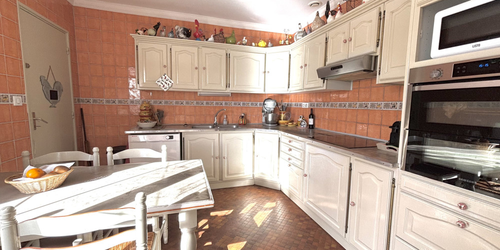 maison à GENISSAC (33420)