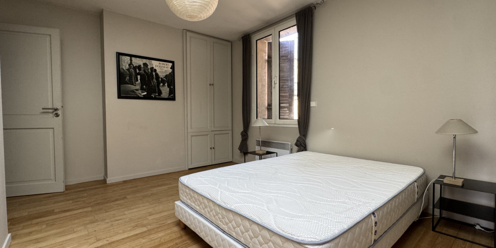 appartement à BORDEAUX (33000)