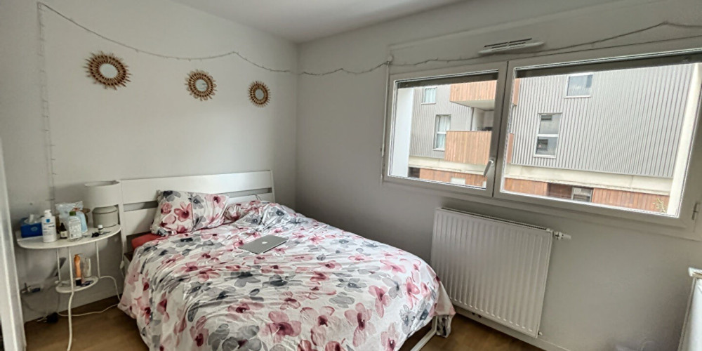 appartement à BORDEAUX (33300)