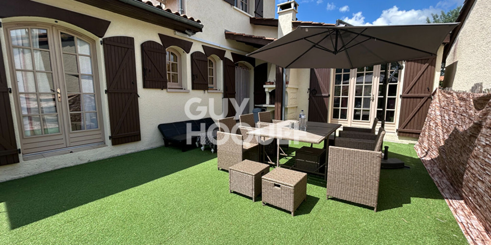 maison à ST DENIS DE PILE (33910)