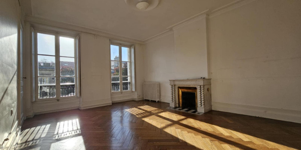 appartement à BORDEAUX (33000)