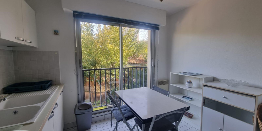 appartement à BORDEAUX (33300)