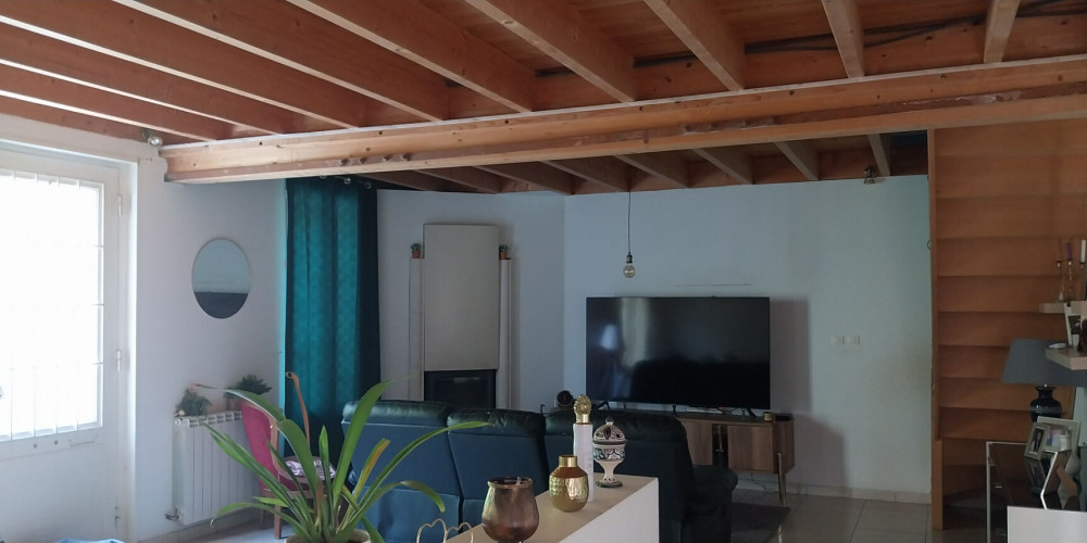 maison à STE TERRE (33350)