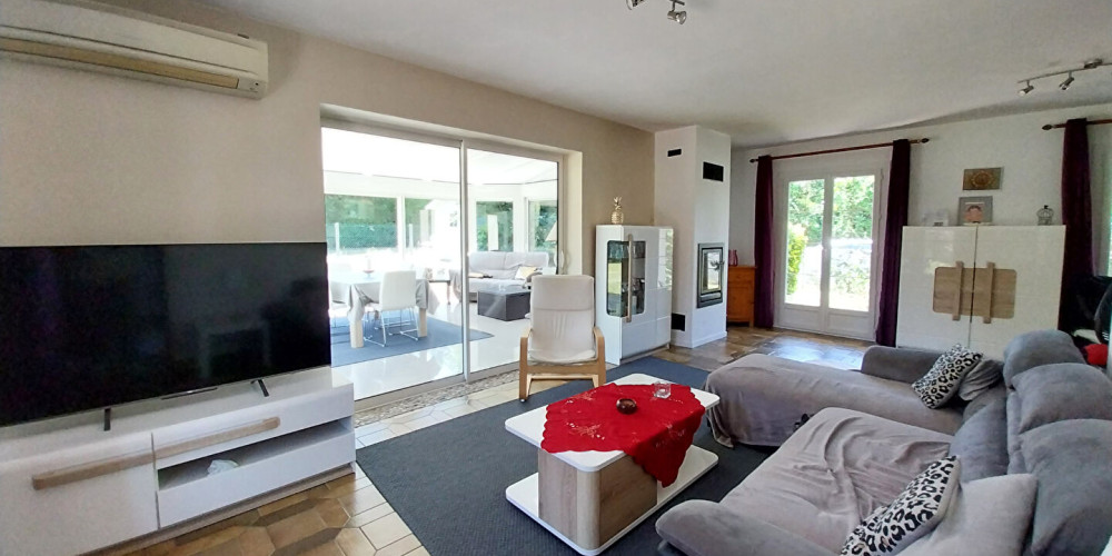 maison à ARTIGUES PRES BORDEAUX (33370)