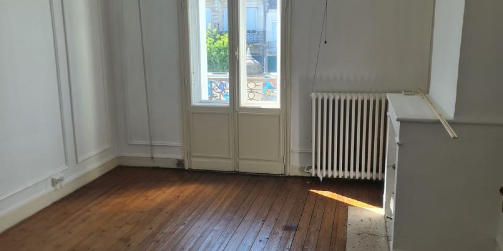 appartement à BORDEAUX (33800)