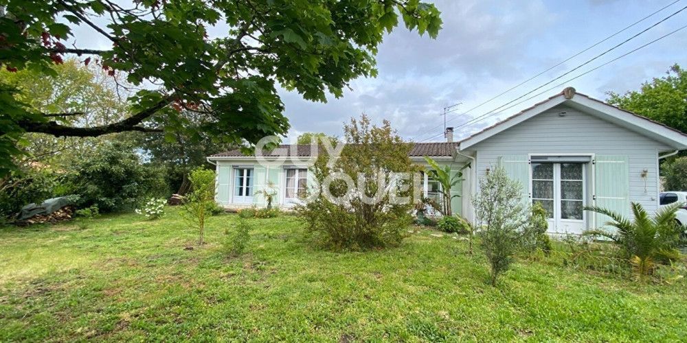 maison à IZON (33450)