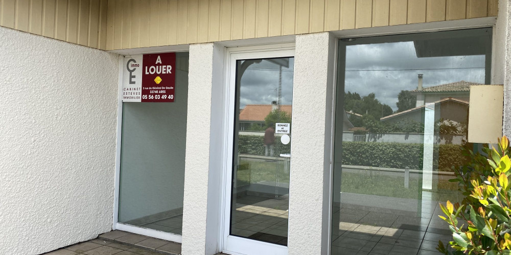 local commercial à ARES (33740)