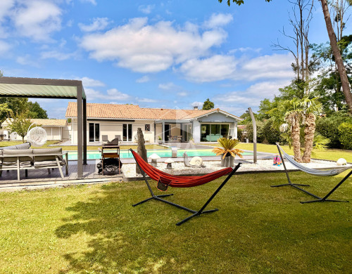 maison  ST MAGNE
