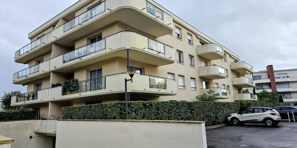 appartement à LE BOUSCAT (33110)