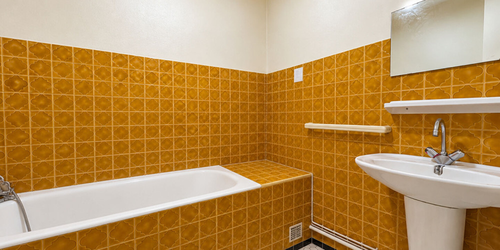 appartement à BORDEAUX (33800)