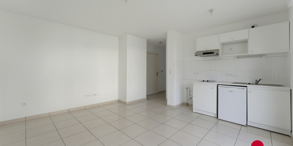 appartement à BORDEAUX (33300)