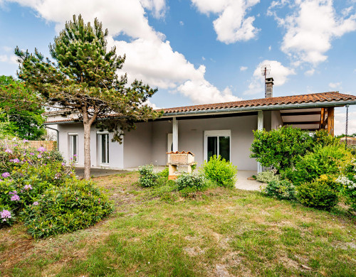maison  ST JEAN D ILLAC