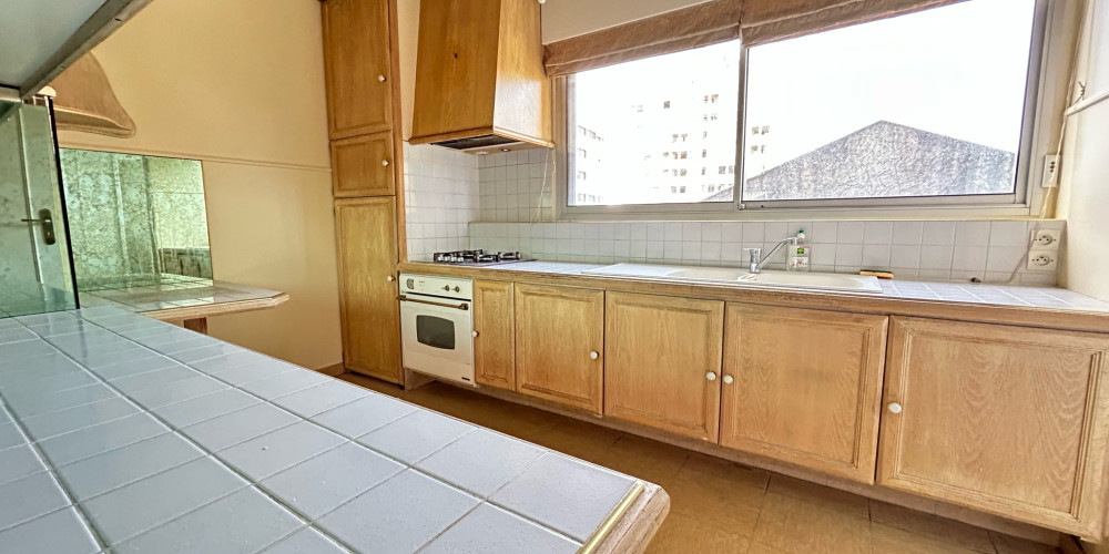appartement à BORDEAUX (33000)