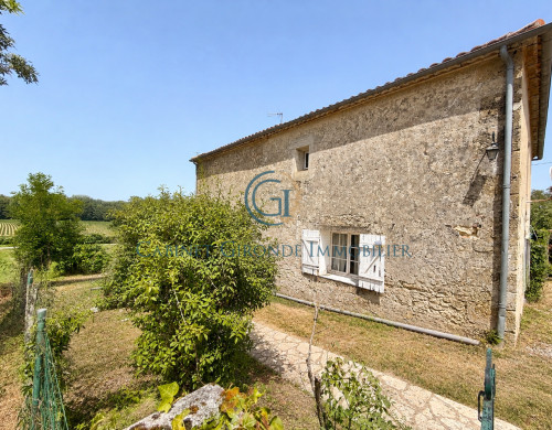 maison  ST PIERRE DE MONS