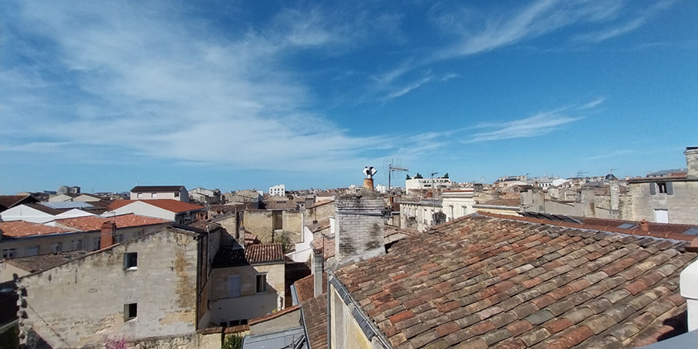 appartement à BORDEAUX (33800)