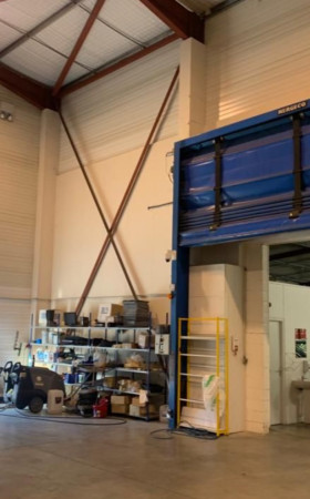 Local industriel  ST MEDARD D EYRANS