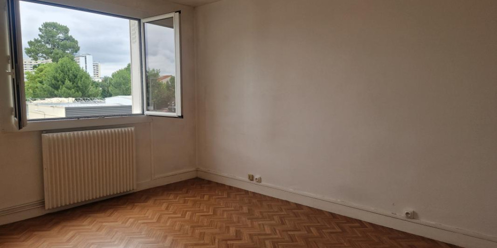 appartement à BORDEAUX (33000)
