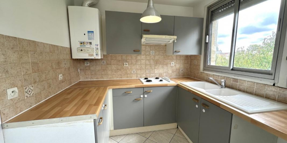 appartement à BORDEAUX (33800)