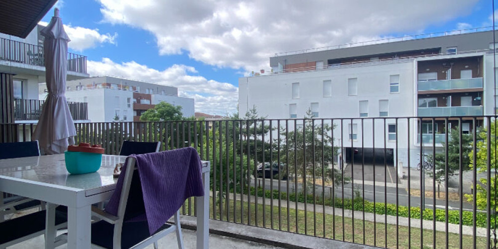 appartement à BRUGES (33520)