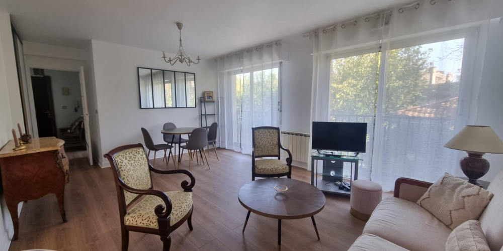 appartement à BORDEAUX (33300)