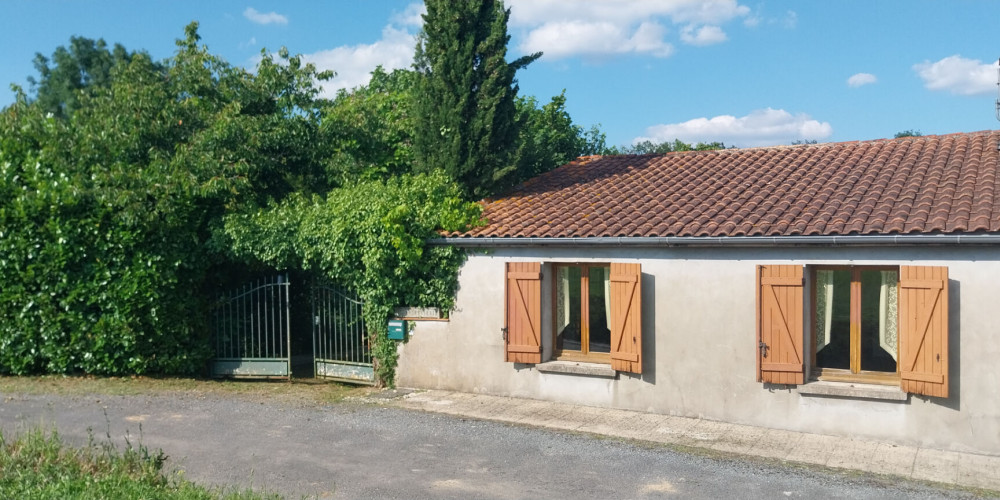 maison à SAILLANS (33141)