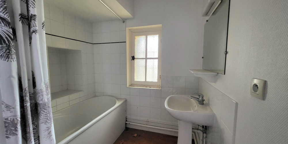 maison à PEUJARD (33240)