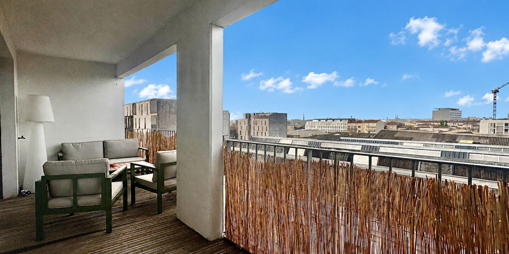appartement à BORDEAUX (33300)