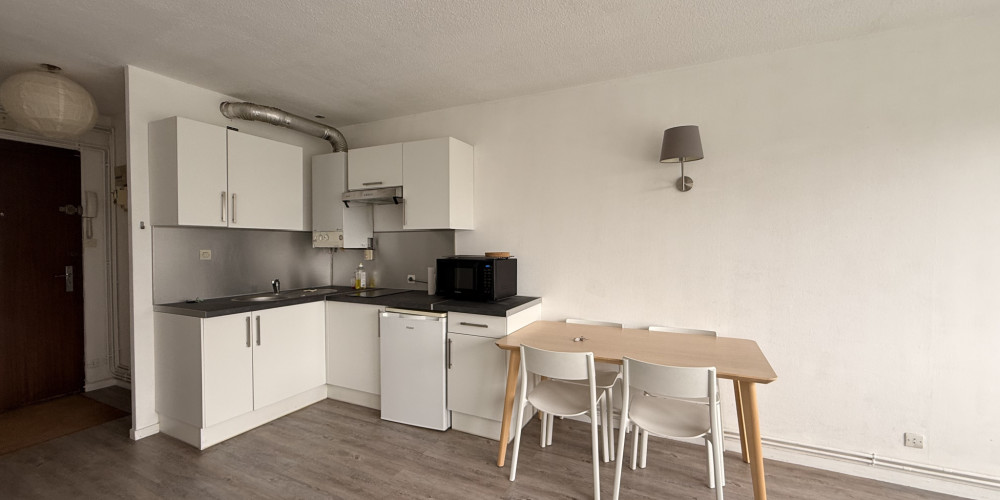 appartement à BORDEAUX (33000)