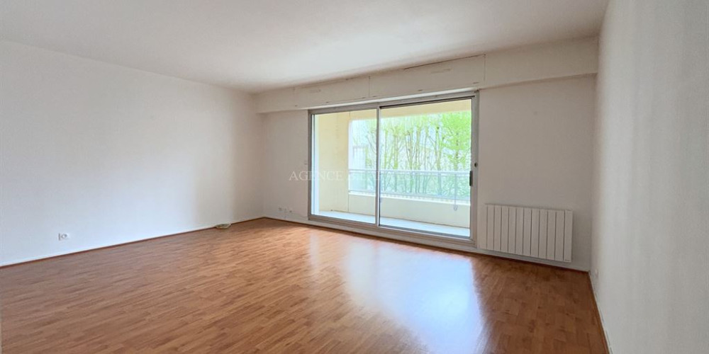 appartement à BORDEAUX (33000)