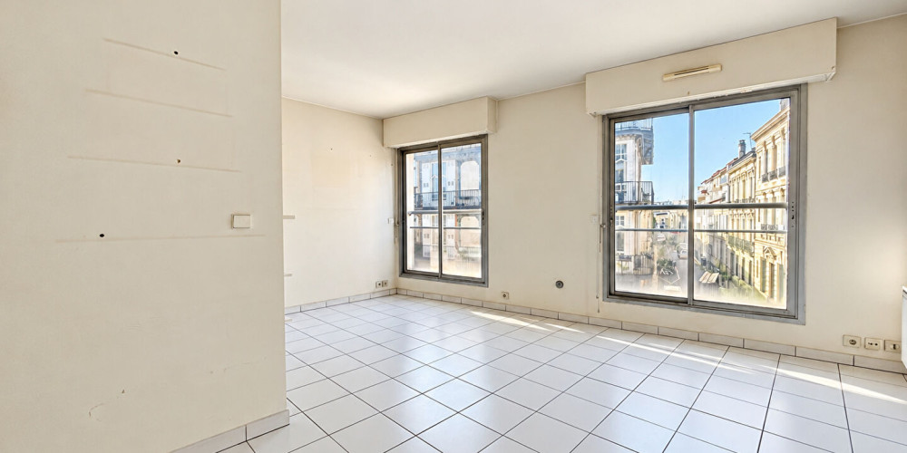 appartement à BORDEAUX (33000)