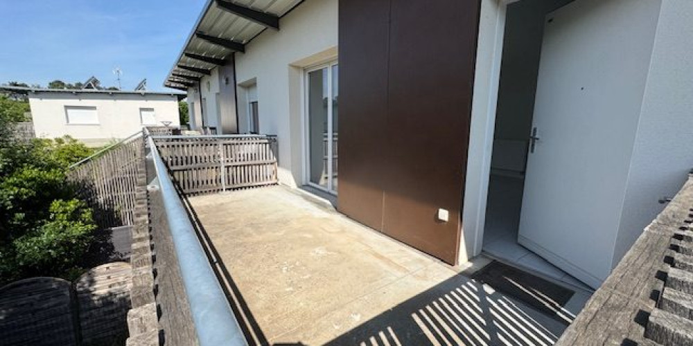 appartement à ST JEAN D ILLAC (33127)
