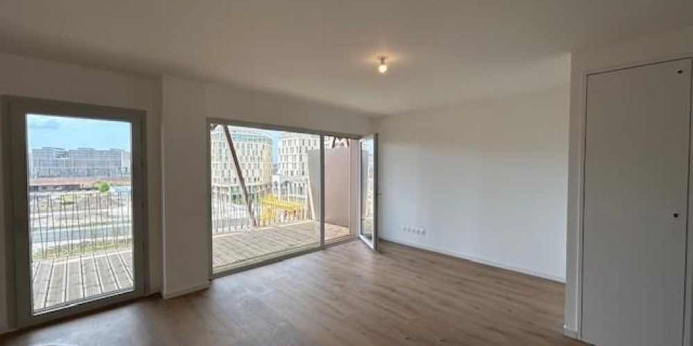 appartement à BORDEAUX (33800)