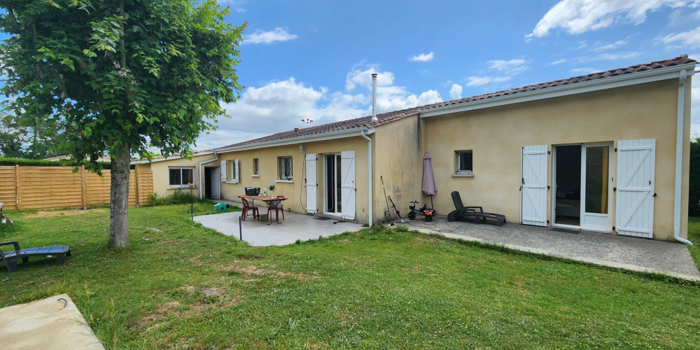 maison à ST YZAN DE SOUDIAC (33920)