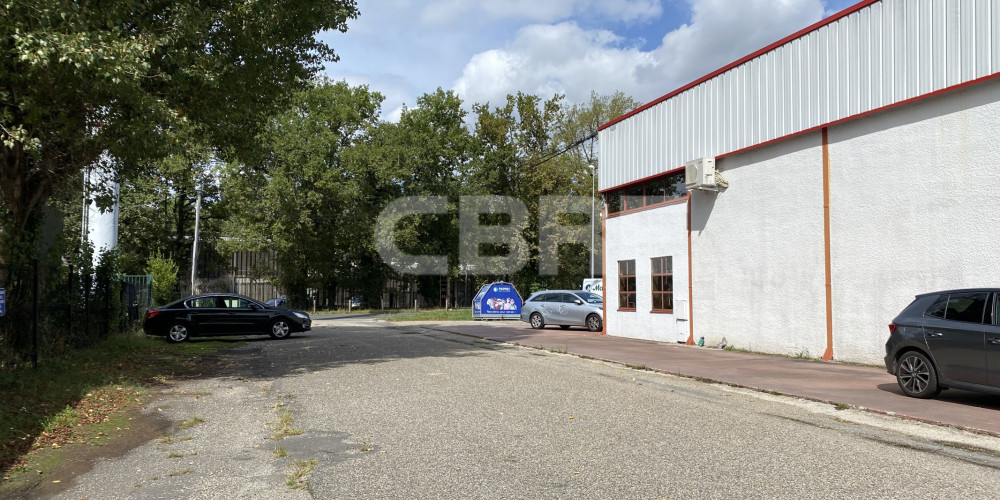 local industriel à PESSAC (33600)
