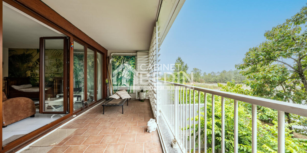 appartement à BORDEAUX (33100)