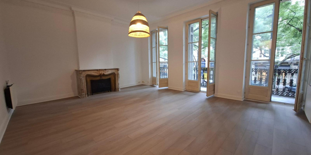 appartement à BORDEAUX (33000)
